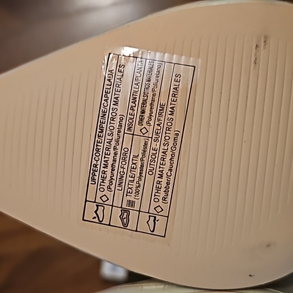 Forever 21 Booties Cream Size 6 - Picture 4 of 7